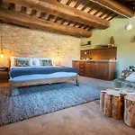 מלון Borgo Castello Panicaglia 3*