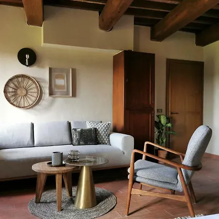 Borgo Castello Panicaglia 3*