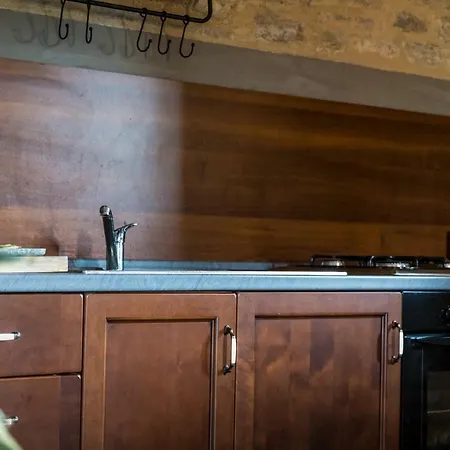 Hotel Borgo Castello Panicaglia 3*