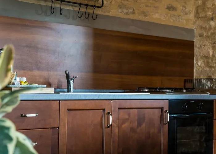 Hotel Borgo Castello Panicaglia 3*